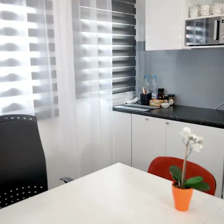 Apartment Work & Sleep *